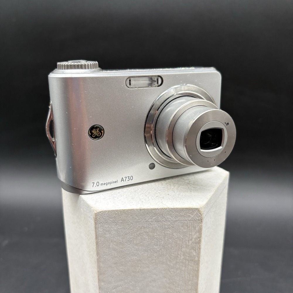 GE A730 7.0MP Compact Digital Camera Silver 3x Zoom AF Flash Tested Working